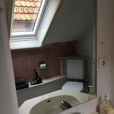 Gemuetliche Ferienwohnung Im Fachwerkhaus, 1 Schlafzimmer, Balkon, Parkplatz -1 * Wolfhagen
