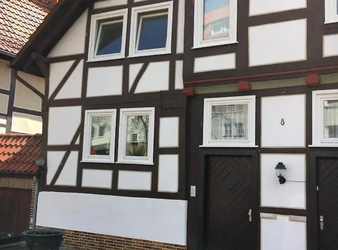Gemütliche Im Fachwerkhaus, 1 Schlafzimmer, Balkon, Parkplatz -1 * Wolfhagen