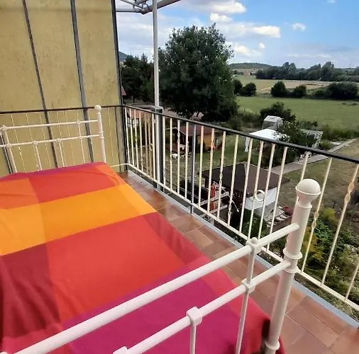 Gemütliche Im Fachwerkhaus, 1 Schlafzimmer, Balkon, Parkplatz -1 Apartamento *